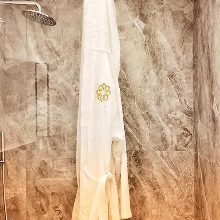 Апартаменты Bellasole Prestige